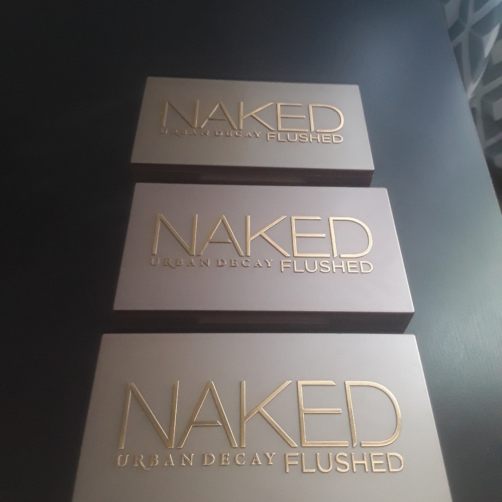 Urban Decay Naked Flushed Palette